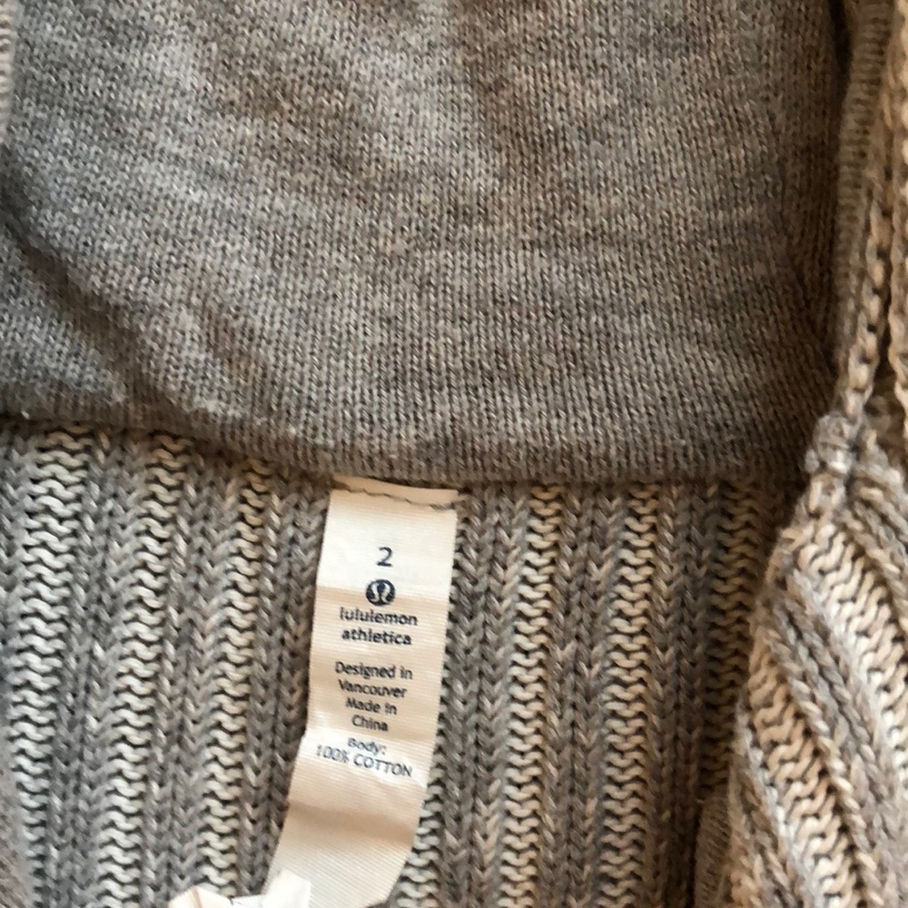Lululemon zip up jacket - Picture 4 of 4
